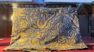 BATIK-Naga-Tapa-buatan-istri-Adipati-Dipokusumo-V.jpg