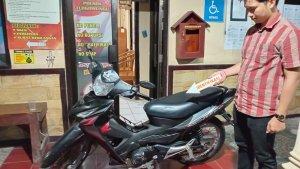 Barbuk-motor-curian-Pati.jpg