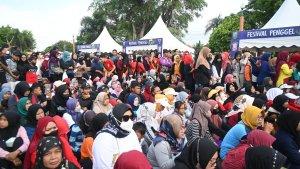 Bupati-Kebumen-pesta-rakyat.jpg