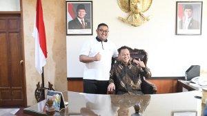 Bupati-dan-wakil-bupati-Purbalingga-Fahmi-Muhammad-Hanif-dan-Dimas-Prasetyahani-jumat-2122025.jpg