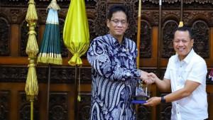 Bupati-kudus-dan-menkeu.jpg