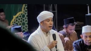 Gus-Abbas-Buntet-cirebon.jpg