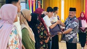 Kepala-SMKN-2-Slawi.jpg