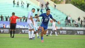 Pemain-PSIS-Semarang-Gali-Freitas-merayakan-gol-yang-ia-cetak-ke-gawang-PSBS-Biak-jumat-2382024.jpg