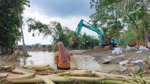 Pembersihan-banjir-gubug.jpg