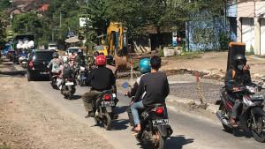 Perbaikan-jalan-kelet-jepara.jpg