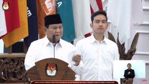 Prabowo-Subianto-didampingi-Gibran-pidato-setelah-ditetapkan-sebagai-pemenang-pilpres.jpg
