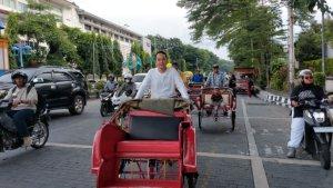 Respati-ngayuh-becak.jpg