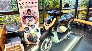 SCOOPY-RAVE-MOVE-2.jpg