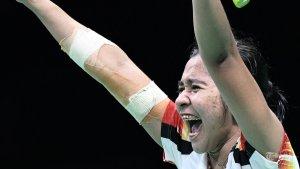 Tunggal-putri-Indonesia-Ester-Nurumi-Tri-Wardoyo-di-uber-cup-2024.jpg