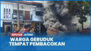 kafe-digeruduk-dilempari.jpg