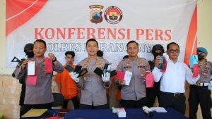 konpers-pencurian-tjolomadu.jpg