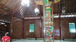masjid-saka-tunggal-banyumas_0.jpg