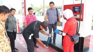 tim-gabungan-cek-kualitas-bbm-di-SPBU-Modern-Klaling-kudus.jpg