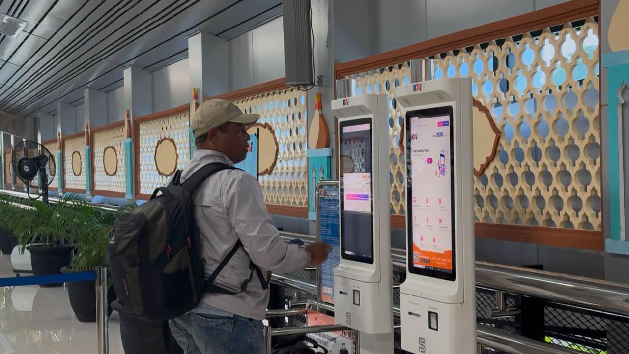 Daop 5 Ajak 'War' Tiket Nataru Lewat Access by KAI, Sudah Bisa Dipesan