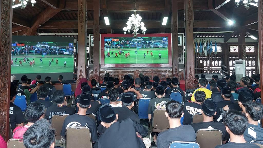 Pendopo Kabumian Bergemuruh, Persak Kebumen Curi Poin di Banyumas