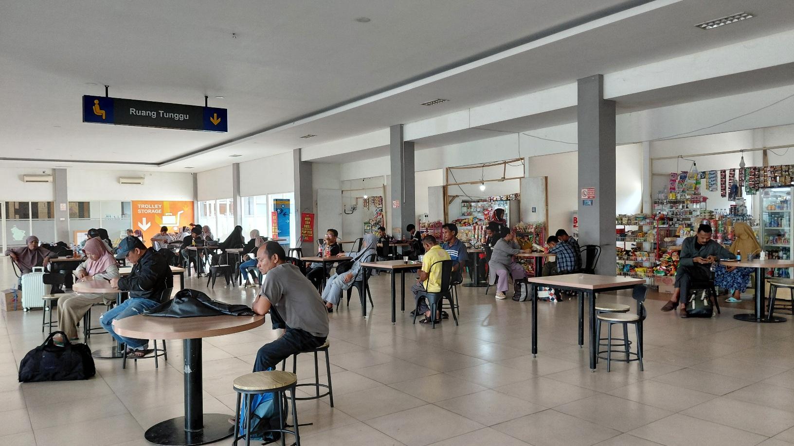 Berkah Arus Balik di Terminal Bulupitu, Omzet Pedagang Naik Drastis