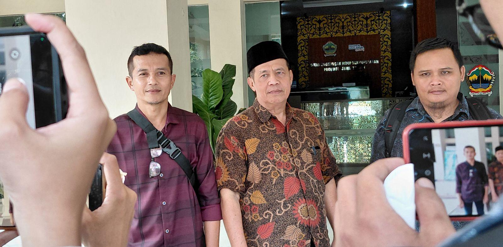 20260417-WARGA-SAMBENG-BOROBUDUR.jpg
