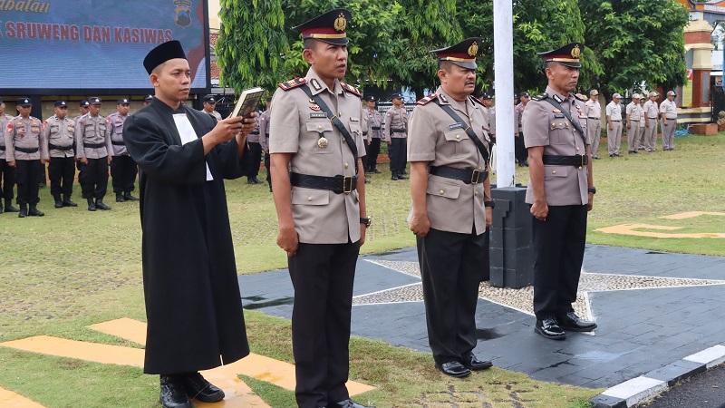 20260428-pelantikan-tiga-perwira-polres-kebumen.jpg