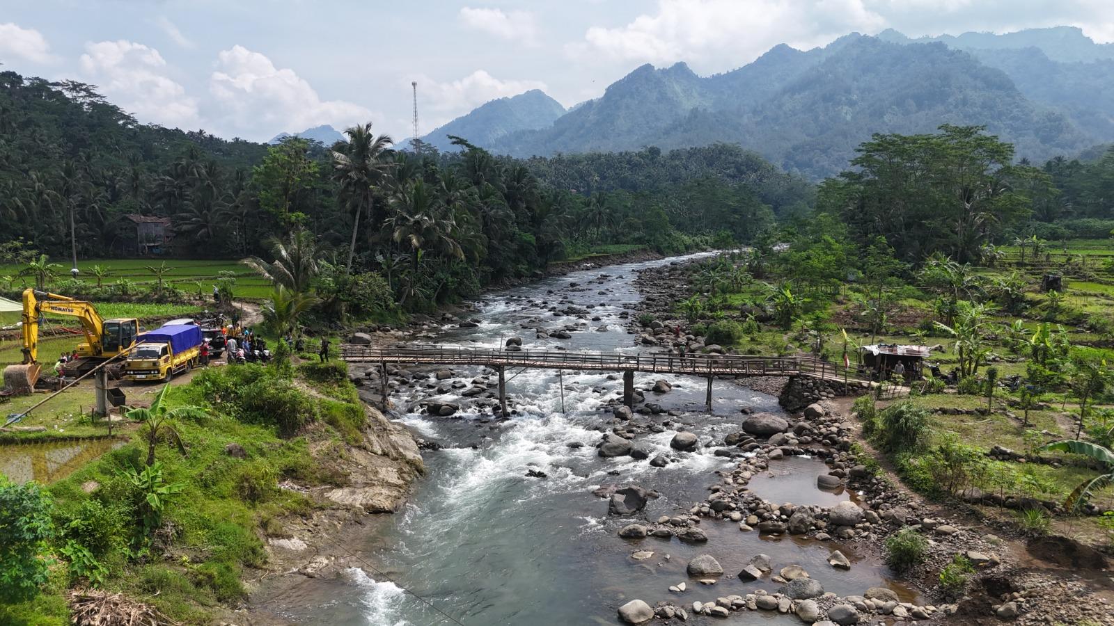 20260508-persiapan-pembangunan-jembatan-langkap-kramat-purbalingga.jpg