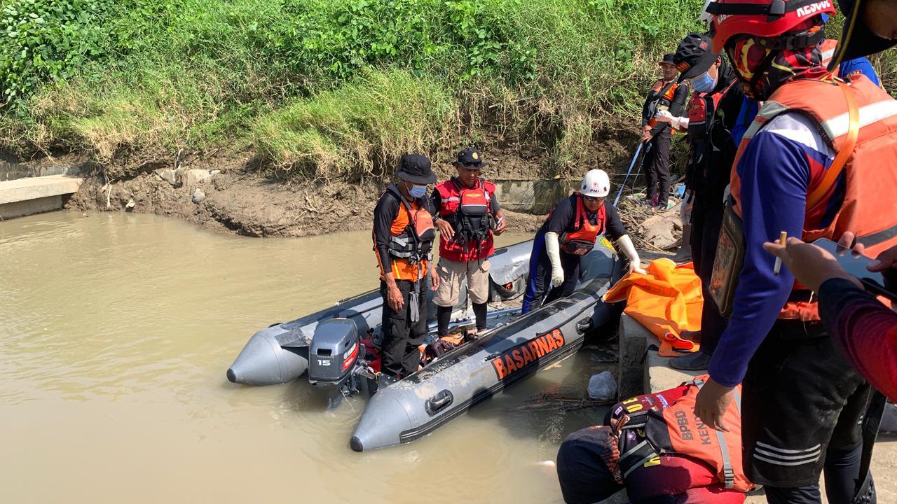20260512-evakuasi-korban-hanyut-di-sungai-bodri-kali-bodri-kendal.jpg