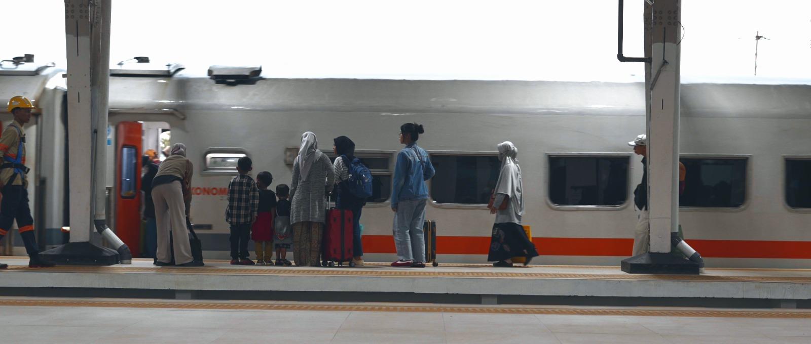20260513-suasana-keberangkatan-stasiun-purwokerto.jpg