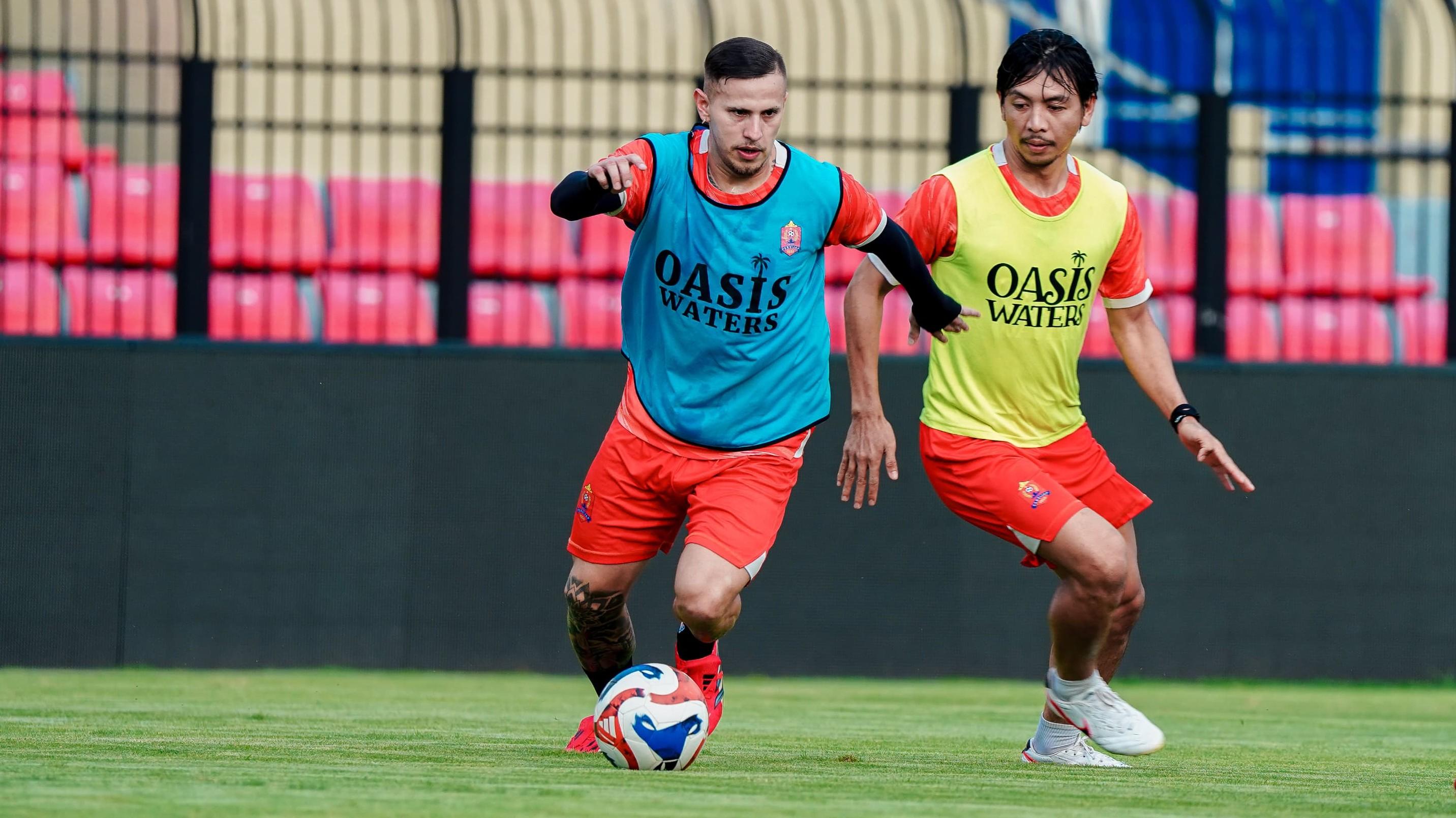 20260517-latihan-persijap-jepara-jelang-laga-kontra-borneo-fc.jpg