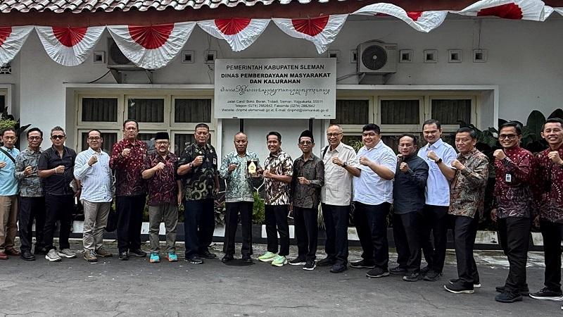 20260603-pansus-9-dprd-banyumas-kunker-ke-sleman-studi-perda-pilkades.jpg