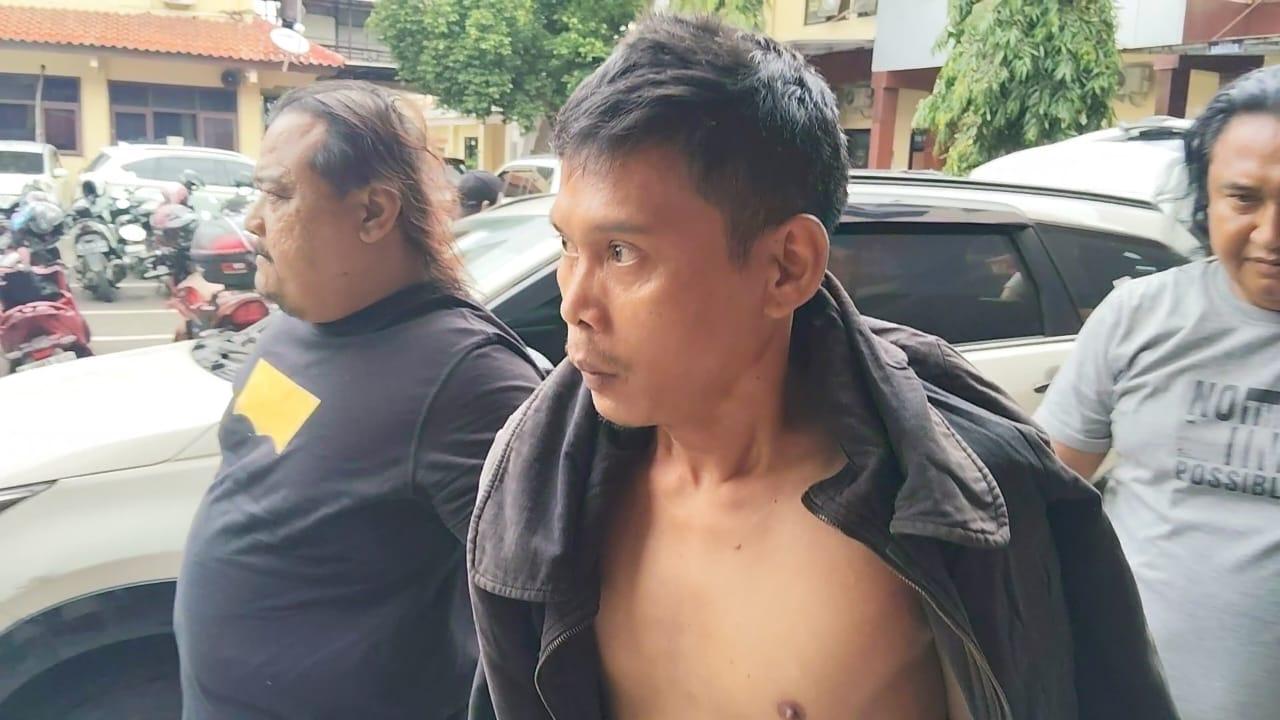 24102025-perampok-toko-helm-jatibarang-brebes-ditangkap.jpg