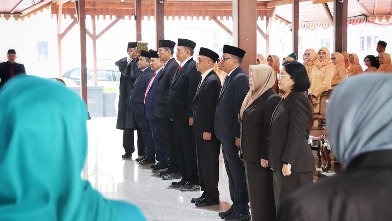 25082025-pelantikan-pejabat-banyumas.jpg