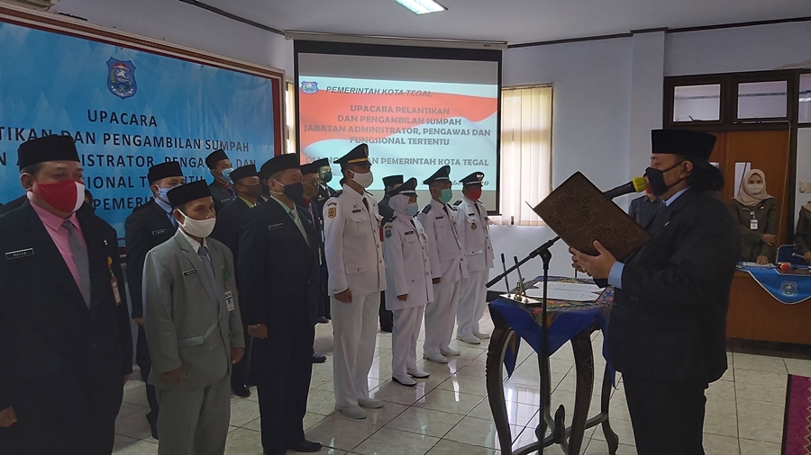 28 ASN Pemkot Tegal Dilantik, Ini Pesan Khusus Dedy Yon Supriyono