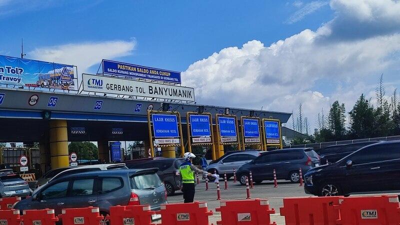 Polda Jateng Siapkan Rekayasa One Way di GT Banyumanik Semarang Siang Ini, Arus Mudik Meningkat