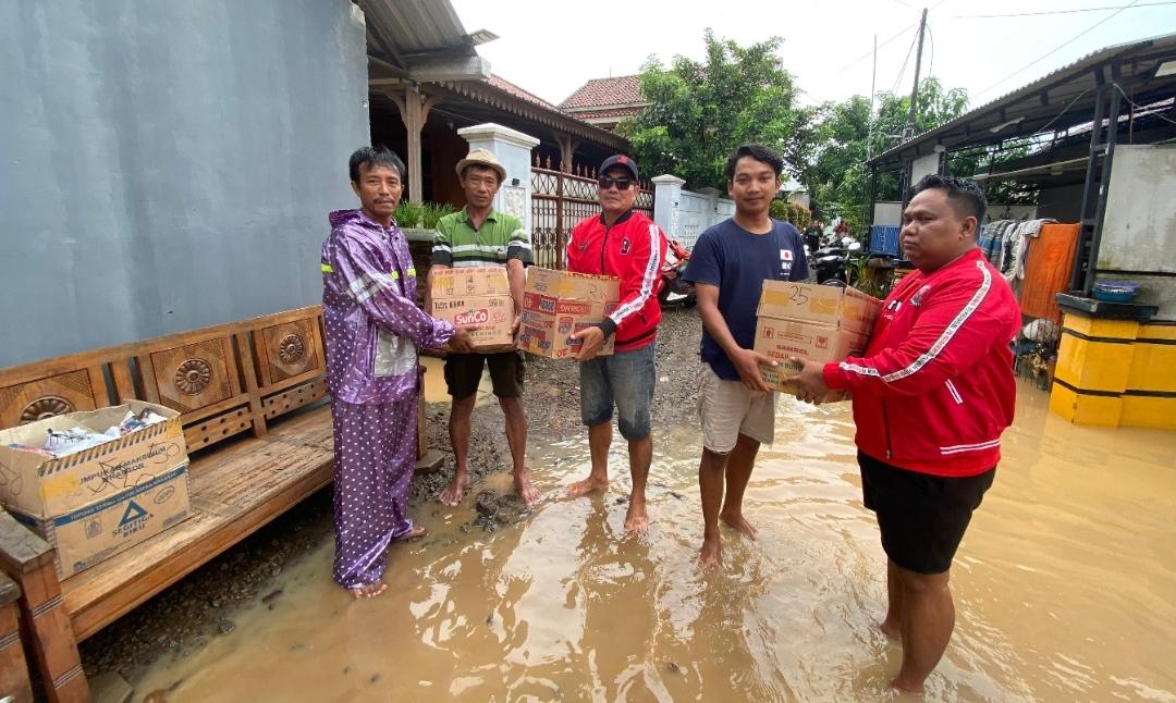 Bantuan-banjir-pati.jpg
