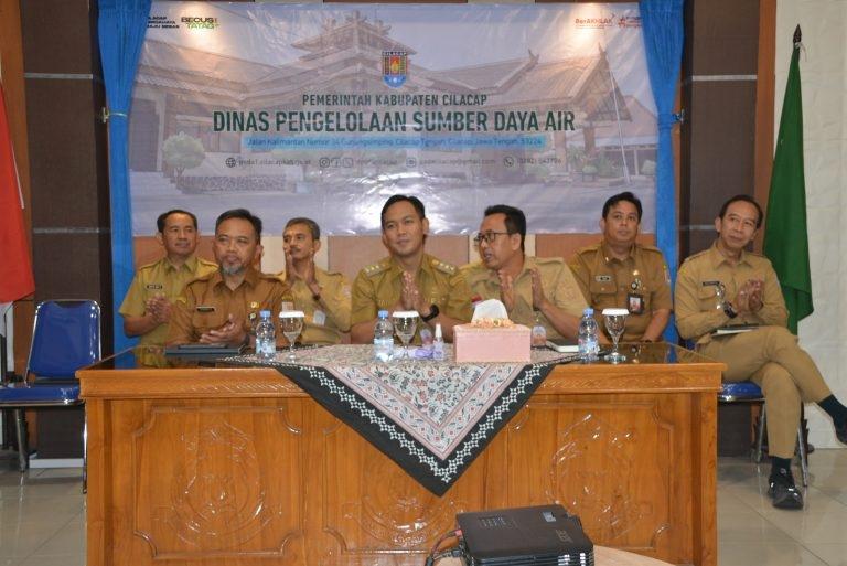 Bupati-Cilacap-Syamsul-Aulia-Rachman-kepada-jajaran-Dinas-PSDA.jpg