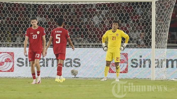 Minta Maaf setelah Lakukan Blunder dan Kebobolan Gol, Ernado Ari Dapat Dukungan Maarten Paes