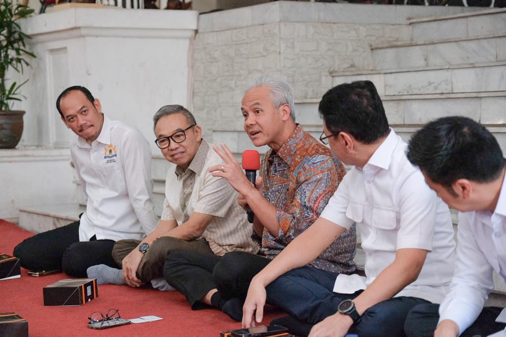 Ganjar Lepas 34 Mahasiswa Magang di Ceko, Gaji Rp 20 Juta Perbulan