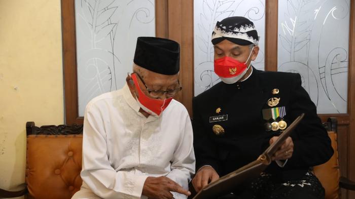 Kunjungi Veteran Perang Ahli Morse, Ganjar: Ini Bentuk Penghormatan kepada Pejuang Kemerdekaan
