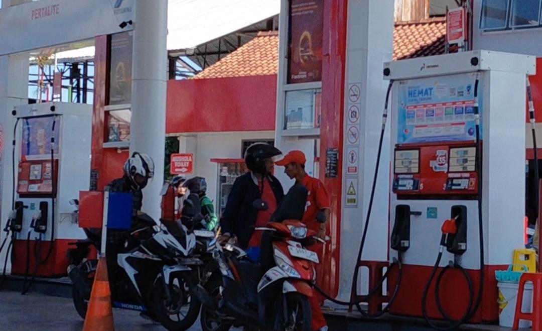 Isi-BBM-POM-Cilacap.jpg