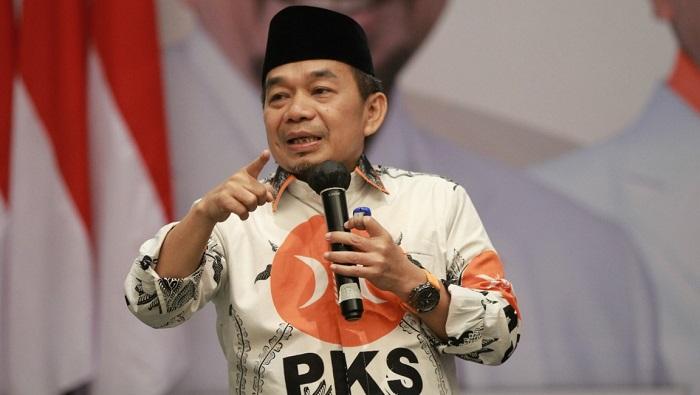 Ketua-Fraksi-PKS-DPR-RI-Jazuli-Juwaini-dalam-acara-PKS.jpg