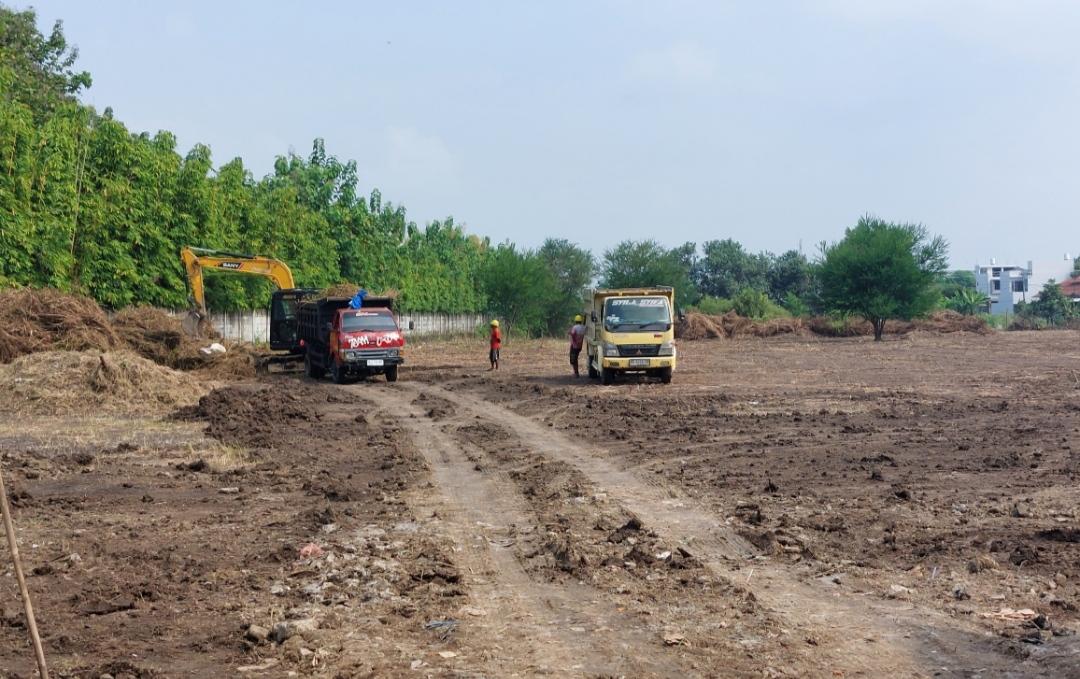 Lahan-Jokowi-di-Colomadu-dibersihkan.jpg