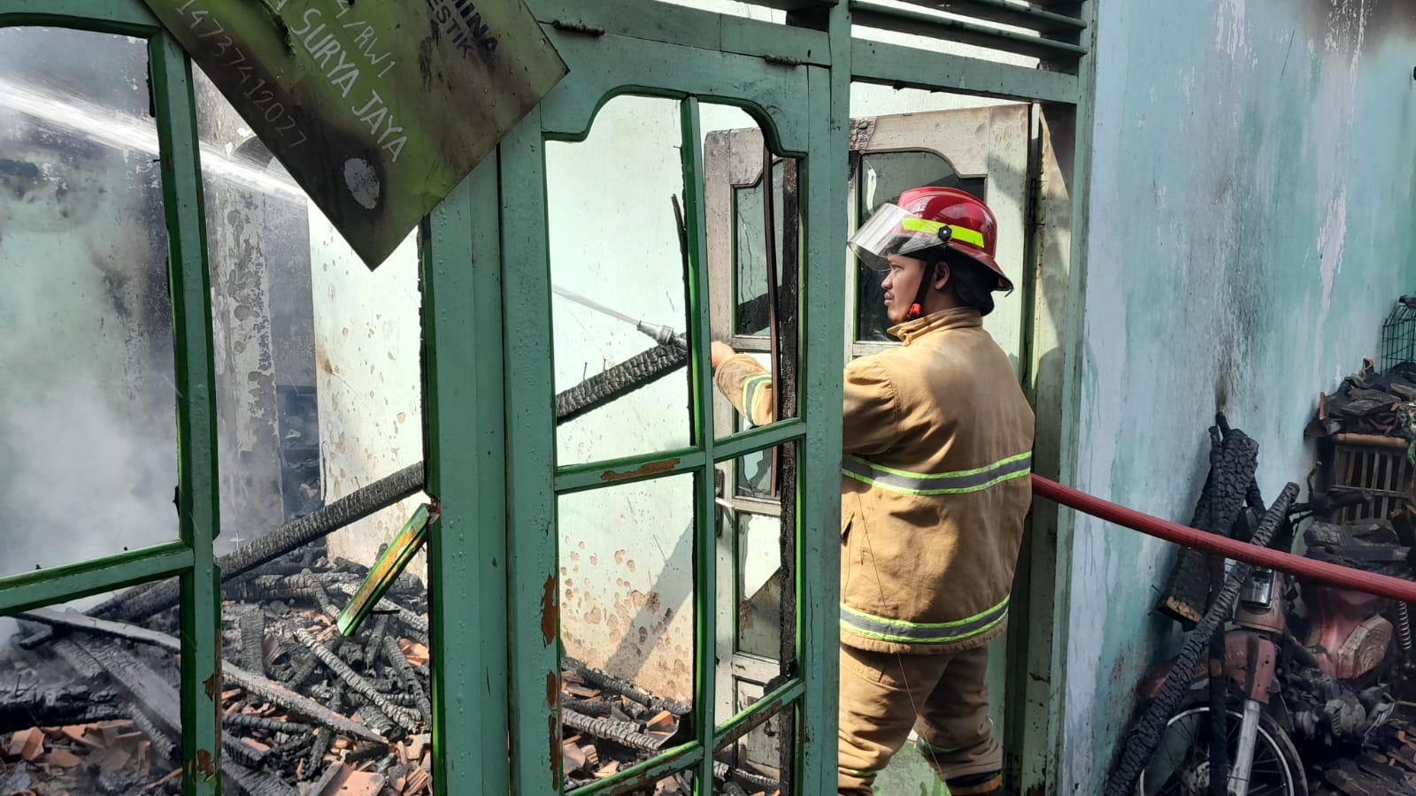 Rumah dan Kios di Wonosobo Terbakar Usai Api Sambar Tumpahan Bensin