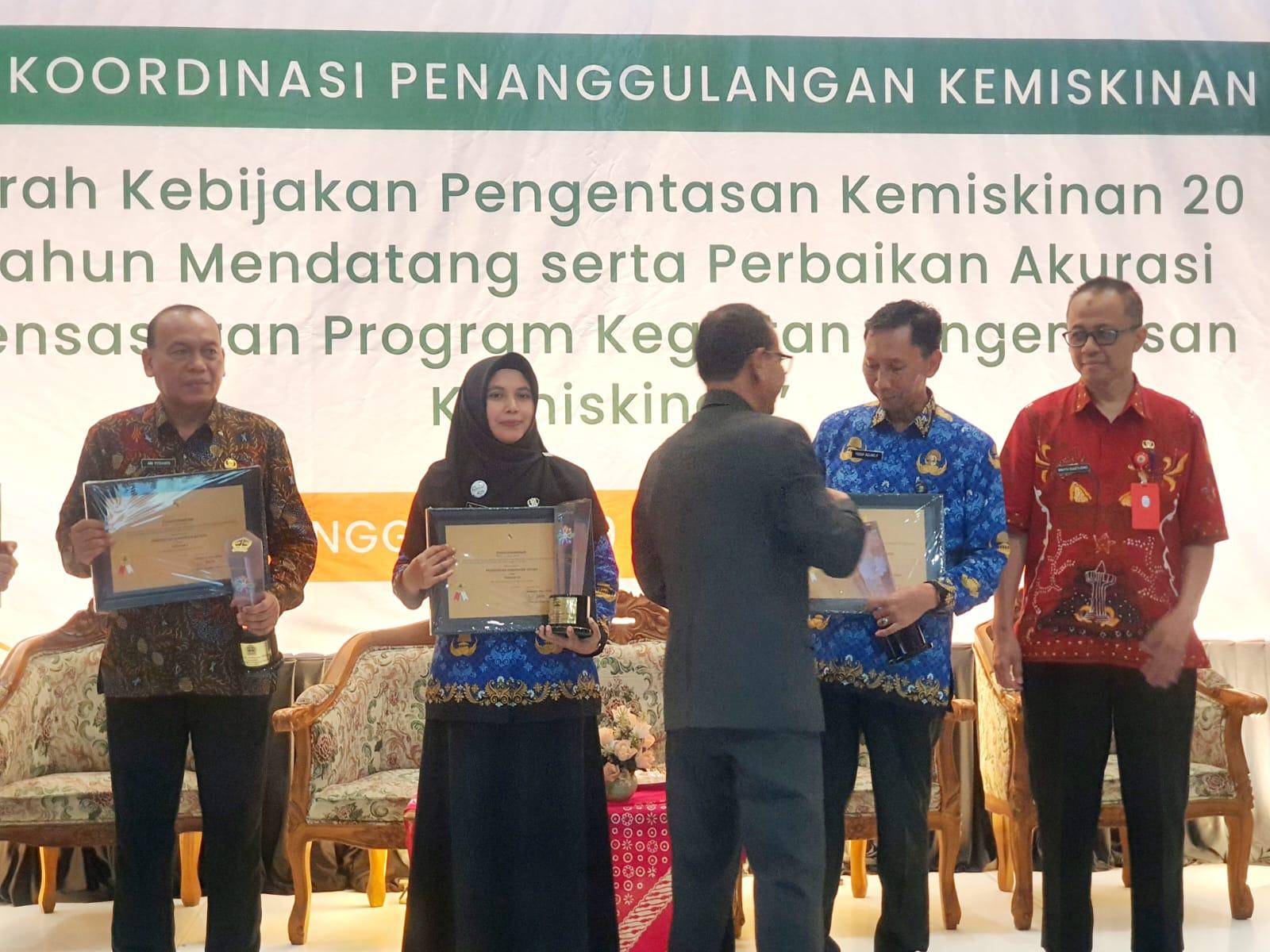 Penghargaan-stunting-Banjarnegara.jpg