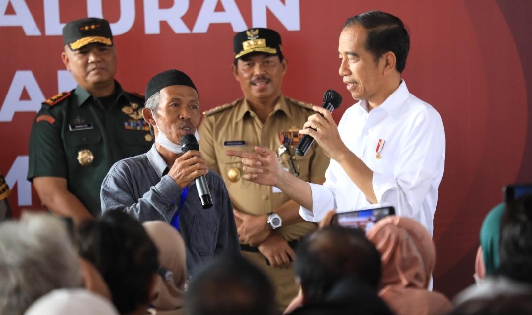 Pj-Gubernur-dampingi-Jokowi-di-Cilacap.jpg