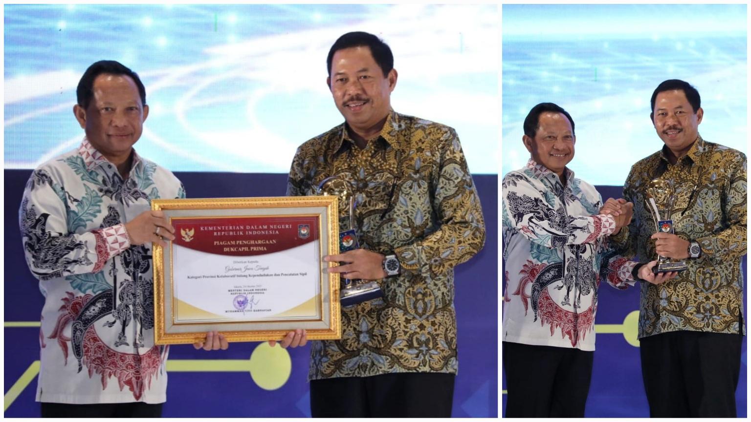 Pj-gubernur-jateng-terima-penghargaan-dukcapil-prima-award.jpg