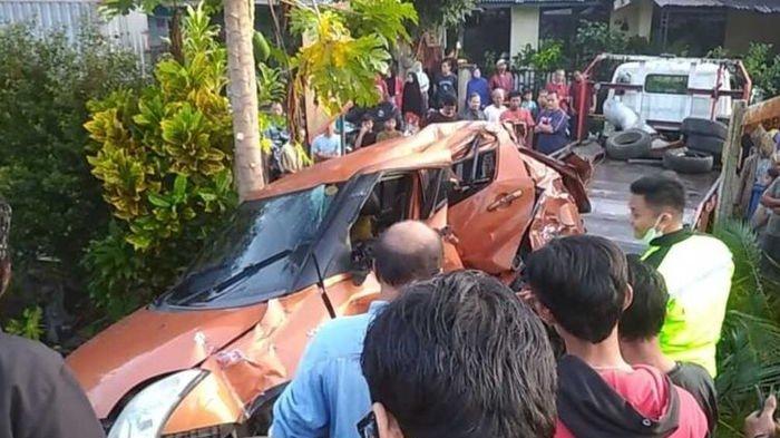 Mobil Swift Disambar Kereta Api Serayu Jurusan Purwokerto, Dua Orang Meninggal Dunia, Dua Luka