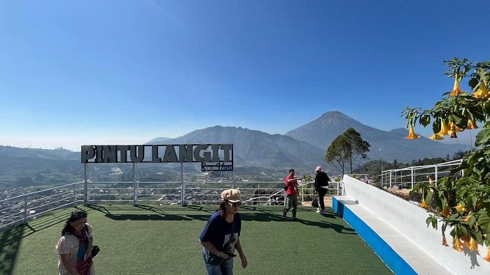 Suasana-tempat-wisata-Pintu-Langit-di-Dieng-Wonosobo-Jumat-982024.jpg