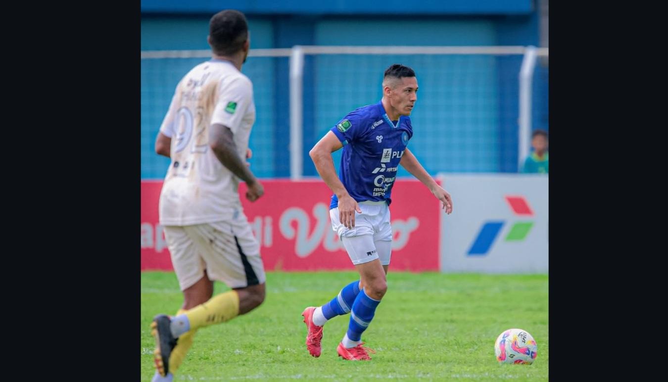 bek-anyar-persiku-kudus-saat-laga-melawan-persikas-subang-di-liga-2.jpg
