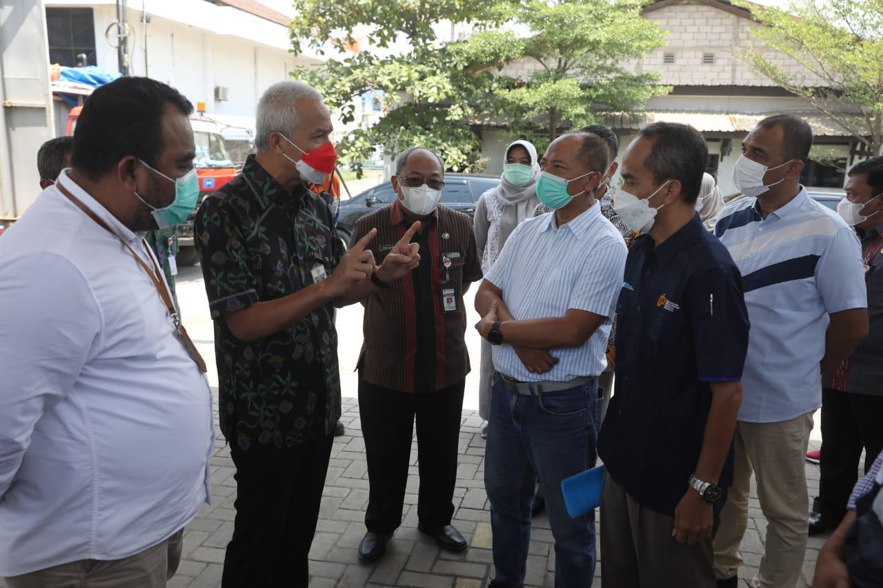 Ganjar Emosi, Minyak Goreng Curah Jatah Jateng Tak Kunjung Datang: Kita Jangan di-PHP