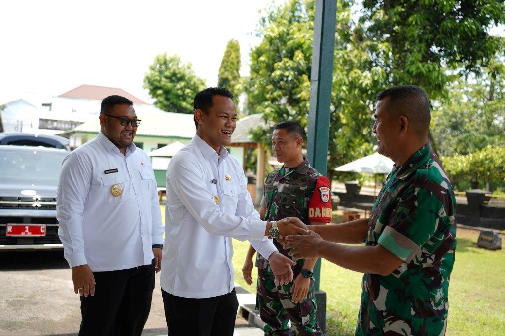 bupati-dan-wakil-bupati-purbalingga-berkunjung-ke-kodim.jpg