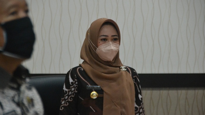 bupati-purbalingga-saksikan-pengumuman-virtual-kabupaten-layak-anak.jpg